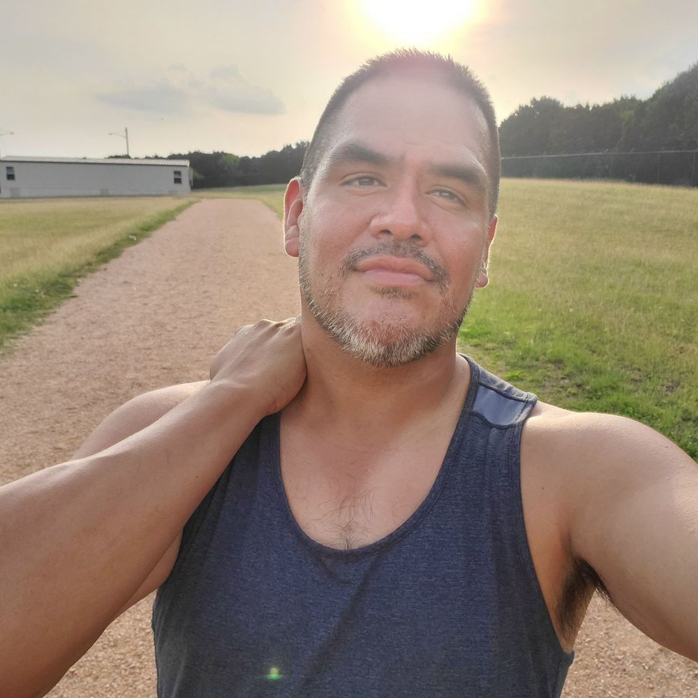 Meet your Posher, Mikhael